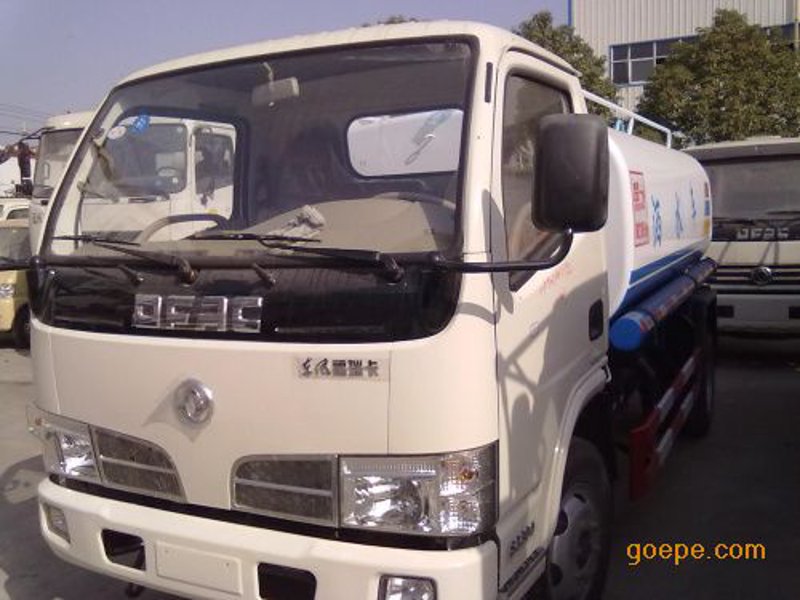 成龙威专用汽车：打造您专属的移动生活空间
